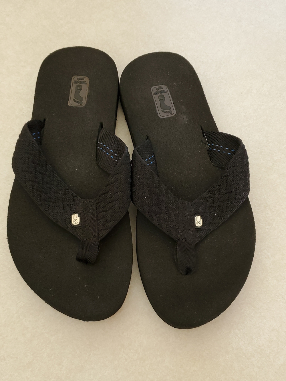 Teva Mash Black Flip Flops - Size 7